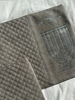 ⁦סט טלית ותפילין "שיויתי ה' לנגדי"⁩ – תמונה ⁦2⁩