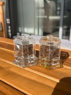 כלי לבשמים נצנצים