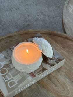 נר ירח מבטון + פניני שעווה – תמונה 3