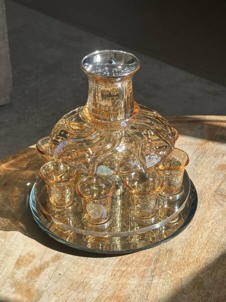 מחלק יין קריסטל + 8 כוסיות - רוז גולד