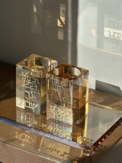 ⁦זוג פמוטים + מגש מהודר - רוז גולד⁩ – תמונה ⁦3⁩