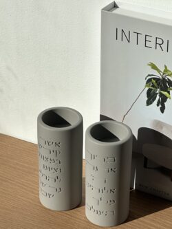 ⁦זוג פמוטים מבטון דגם הדר⁩ – תמונה ⁦2⁩