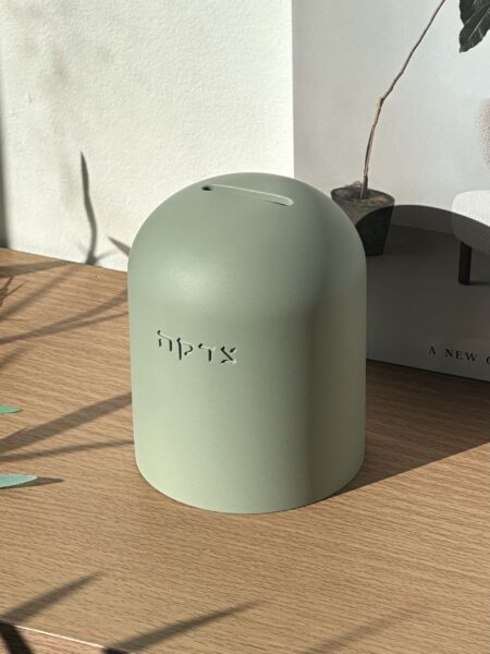 קופת צדקה יוקרתית מבטון - ירוק פיסטוק
