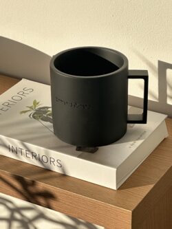 נטלה מהודרת מבטון - שחור