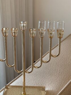 ⁦חנוכיה מהודרת דגם יהלום מקריסטל - רוז גולד⁩ – תמונה ⁦9⁩