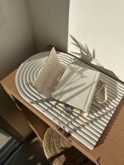 ⁦סידור מגנט - לבן זהב⁩ – תמונה ⁦3⁩