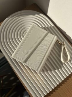 ⁦סידור מגנט - לבן זהב⁩ – תמונה ⁦4⁩