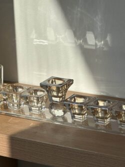 ⁦חנוכיית קריסטל גוון רוז גולד⁩ – תמונה ⁦3⁩