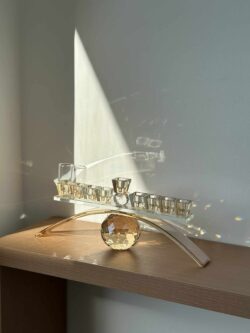 ⁦חנוכיית קריסטל מהודרת דגם כדור⁩ – תמונה ⁦2⁩