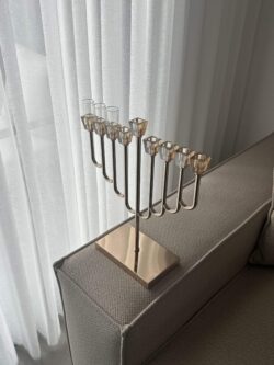 ⁦חנוכייה מהודרת דגם קנים מקריסטל⁩ – תמונה ⁦2⁩