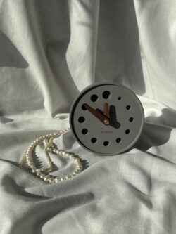 ⁦שעון שולחני עגול⁩ – תמונה ⁦4⁩