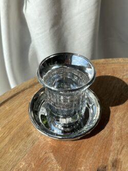 גביע קידוש קריסטל נמוך " יום השישי " - כסף – תמונה 2