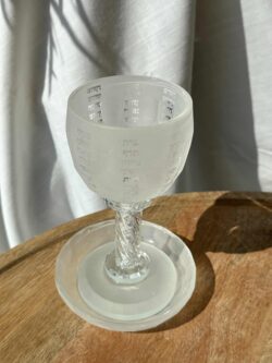 ⁦גביע קידוש קריסטל "ברכת הנהרות" גוון שקוף⁩ – תמונה ⁦2⁩