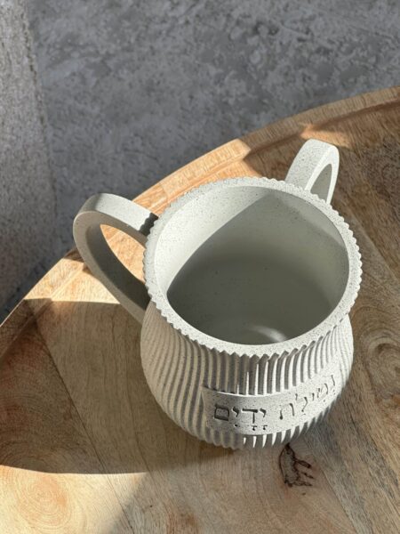 נטלה מהודרת דגם פסים אפור