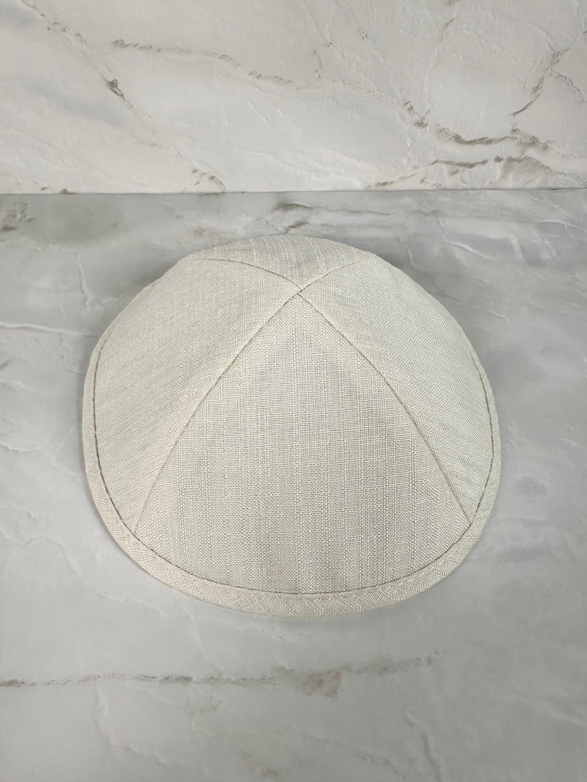 c5400ac6-0a84-4bf1-ba19-4a87e7778292.jpg כיפה מהודרת פשתן - לבן – תמונה 1