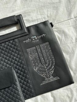 ⁦סט טלית ותפילין "שיויתי ה' לנגדי"⁩ – תמונה ⁦2⁩